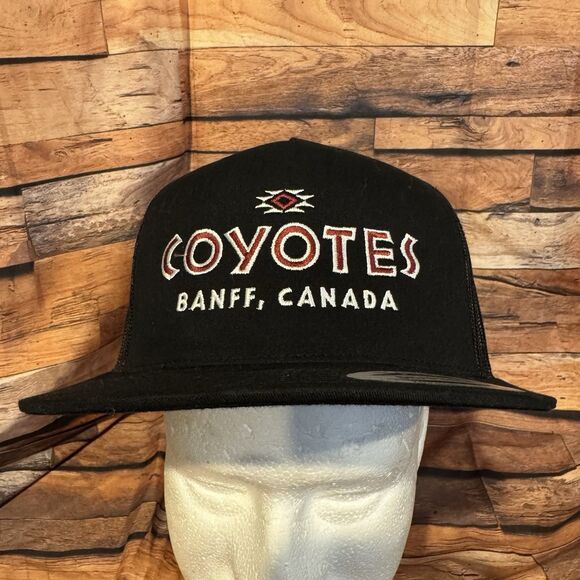 Coyotes Southwestern Grill Hat Cap Snapback Adj Mesh Banff Canada Restaurant - Picture 1 of 7